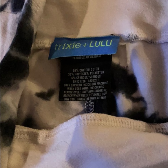 Black and White Leggings - Picture 2 of 3